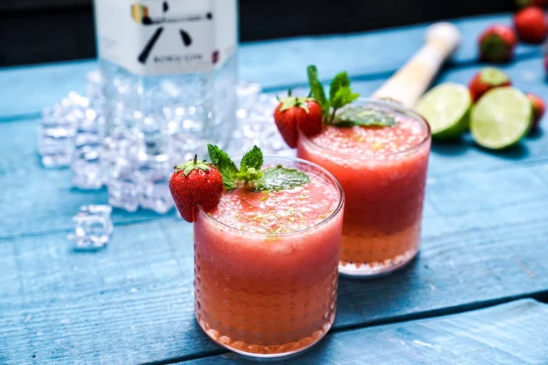 Frozen Strawberry Gin Fizz