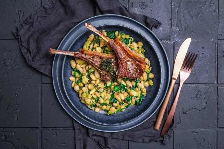 Lammkronen mit Pestobohnen