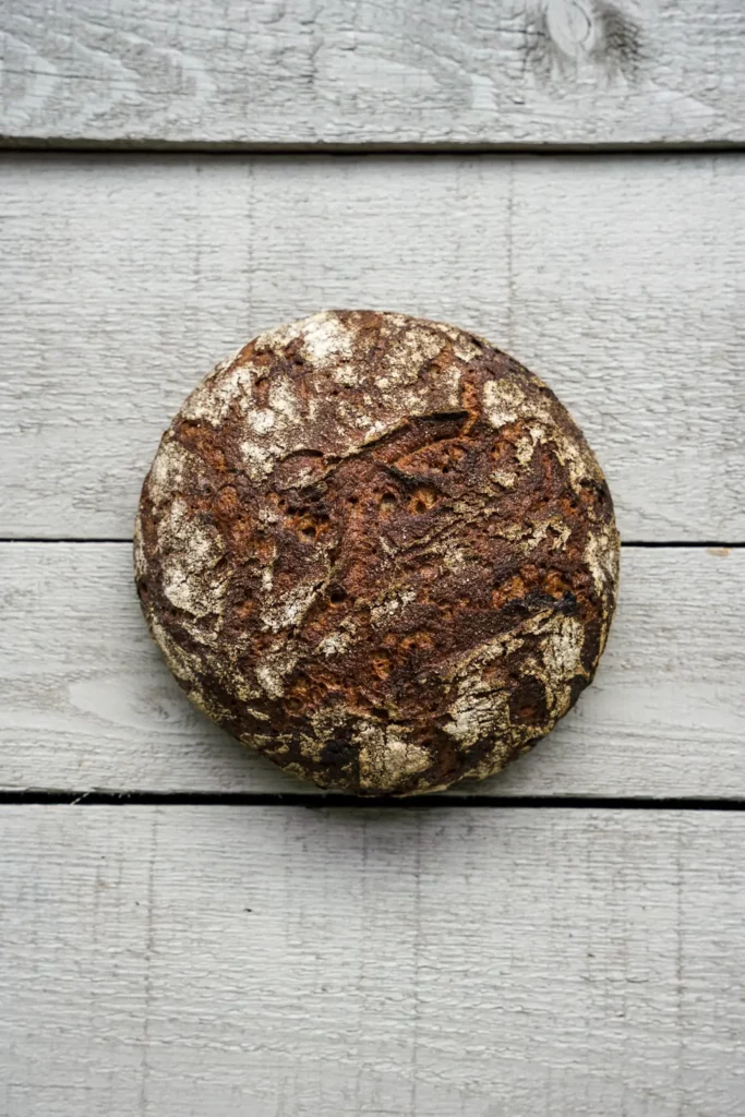 roggen-vollkornbrot-mit-sauerteig