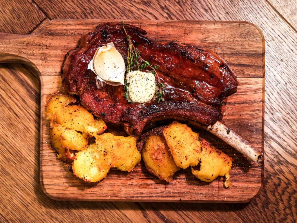 Tomahawk vom Duroc-Schwein