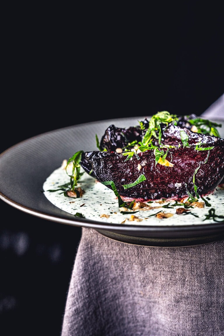 Geröstete Rote Rübe mit Kräuterjoghurt