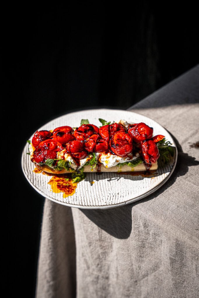 Caprese Sandwich mit Burrata