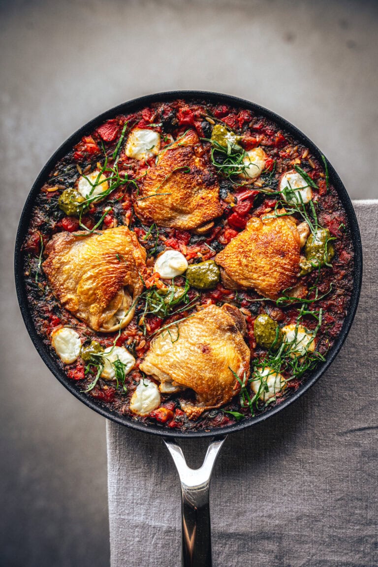 Mediterrane Hühner Orzo Pfanne