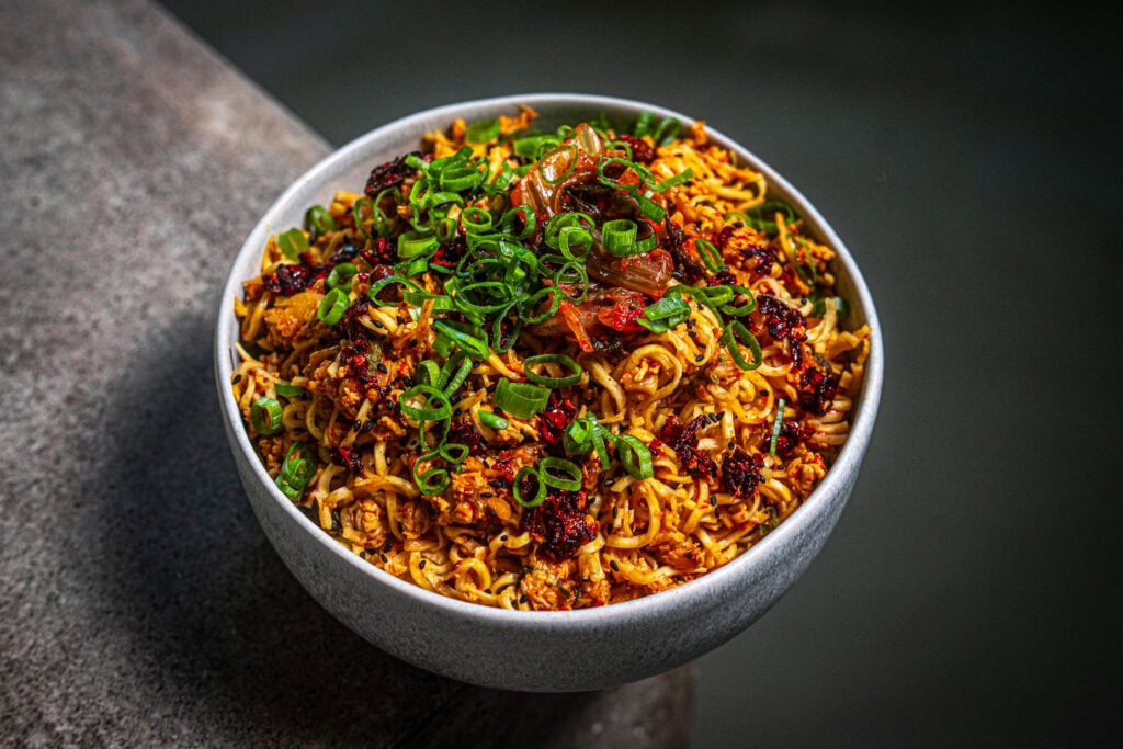 10 Minuten Kimchi Chicken Noodles