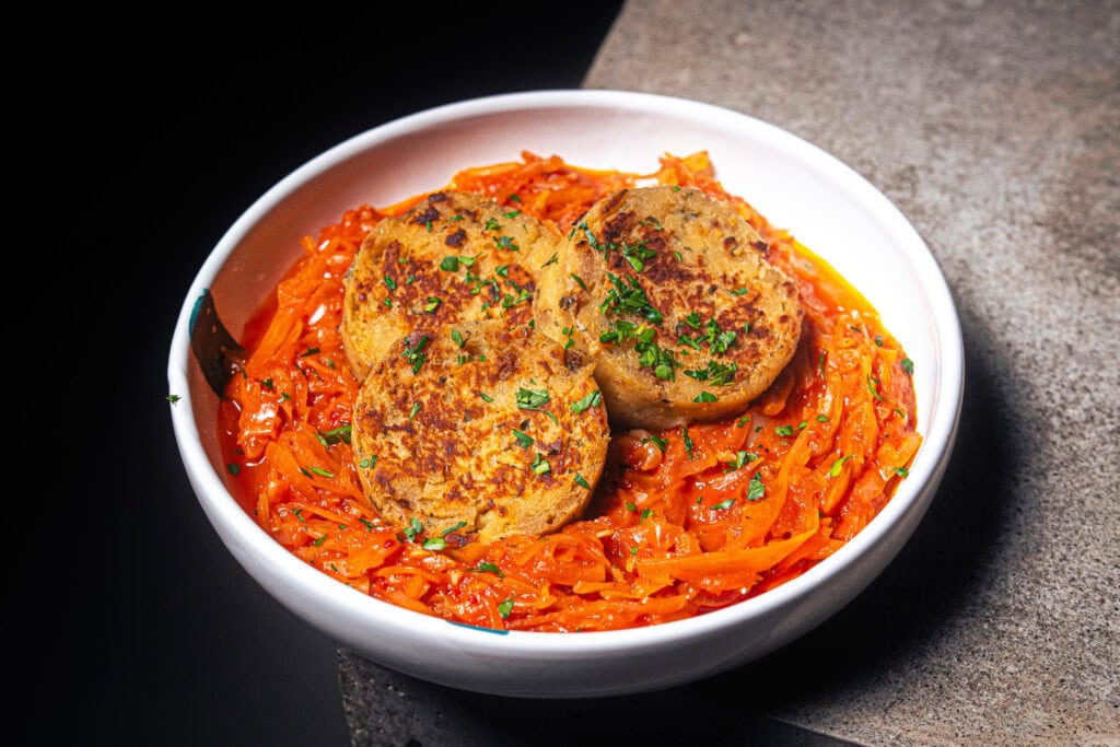 Paradeiskraut mit Semmelknödel