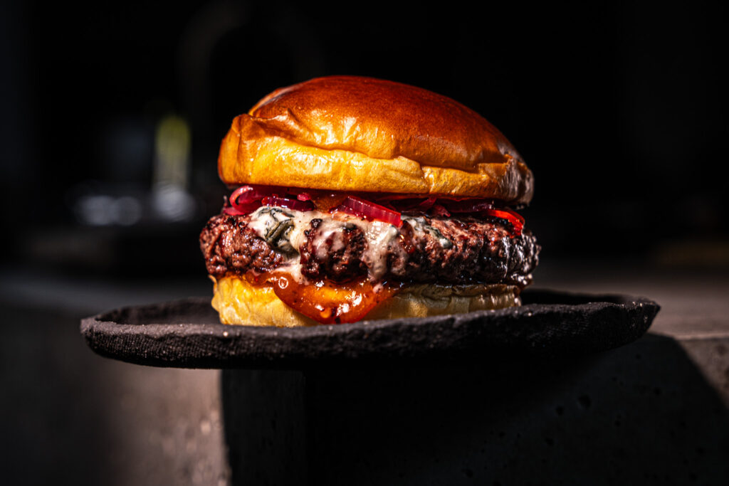 Beef Burger mit Knoblauch Karamell