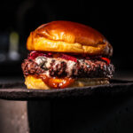 Beef Burger mit Knoblauch Karamell