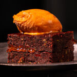 Zucchini Brownies mit Marillensorbet