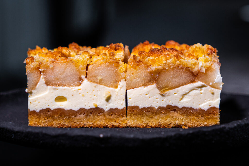 Topfen Apfelkuchen mit Streuseln