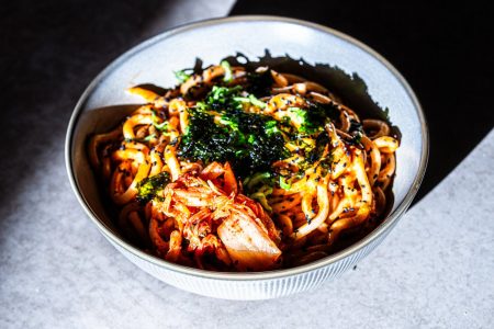 Schnelle Kimchi Udon Nudeln