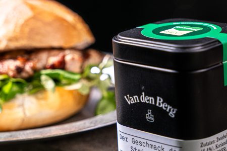 Kotelettsemmel mit Senfsauce