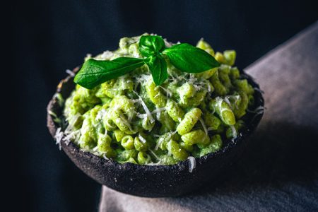 10 Min Creamy Zucchini-Pasta