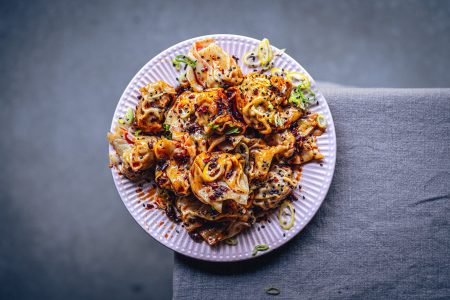 Chicken Wan Tan mit Chili Crisp