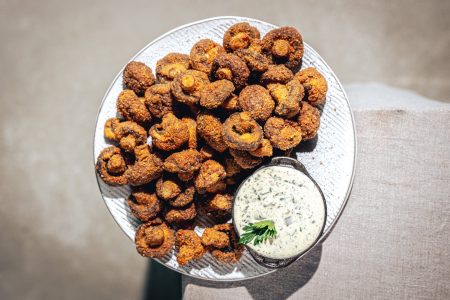 Gebackene Champignons mit Sauce tartare
