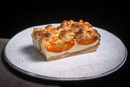 Marillen Topfenkuchen mit Streuseln