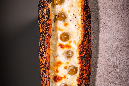 Pide mit Käse & Artischocken