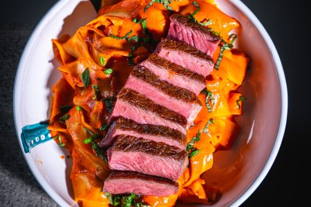 Chili Paprika Pasta mit Steak