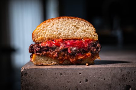 Beef Burger mit Knoblauch Karamell