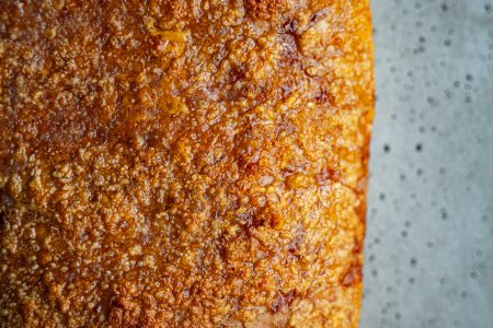 kümmelbraten-kruste-knuspriger-schweinebauch