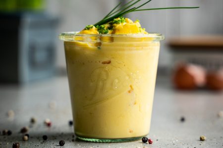 Fluffiges Ei im Glas