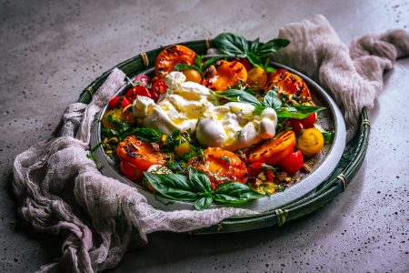 Marillen Caprese mit Burrata