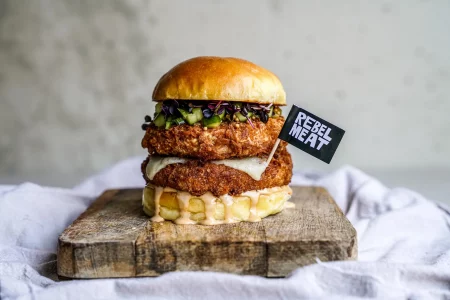 Katsu-Cheeseburger
