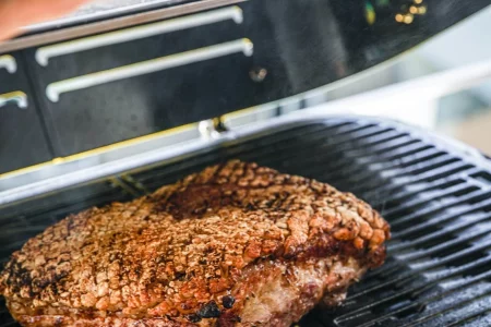 Knuspriger Schweinebauch vom Grill