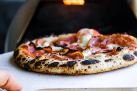 Pizzateig mit Hefe selber machen