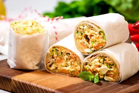 Salat-Wraps Regebogen Style