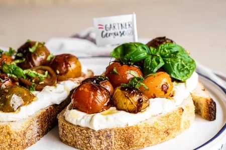 Ricotta Caprese Crostini