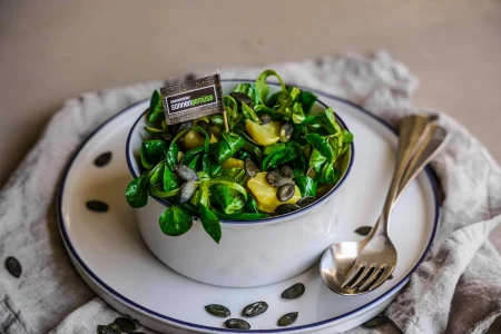 Steirischer-Vogerlsalat-2