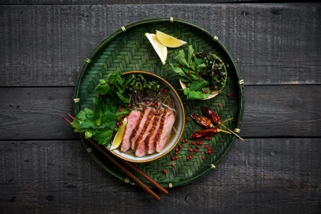 vietnamesische suppe pho duck style