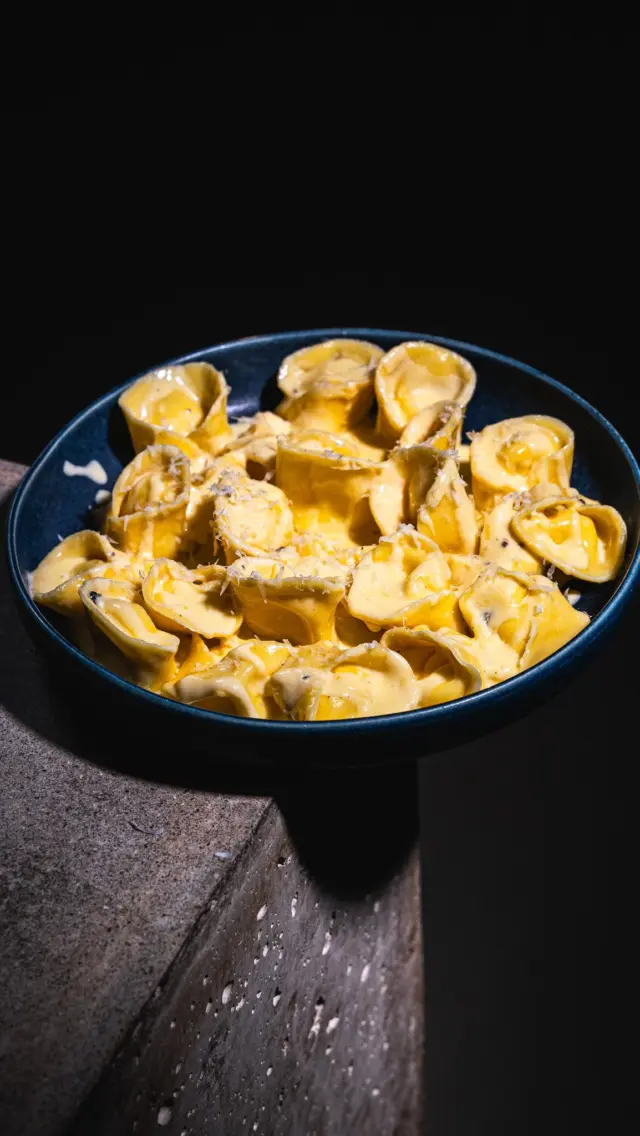 RICOTTA RAVIOLI IN PARMESAN SAUCE 🍝
+ Trüffel… aber leistbar 🤫
Oder sind‘s doch Cappelletti? 😄

Bis inkl. 20.3. gibt‘s mit dem Code MOTIONCOOKING -15% auf alle INGENIO PFANNENSETS 🍳❤️‍🔥

Werbung/Ad

#motioncooking #cappelletti #ravioli #trufflepasta #tefal