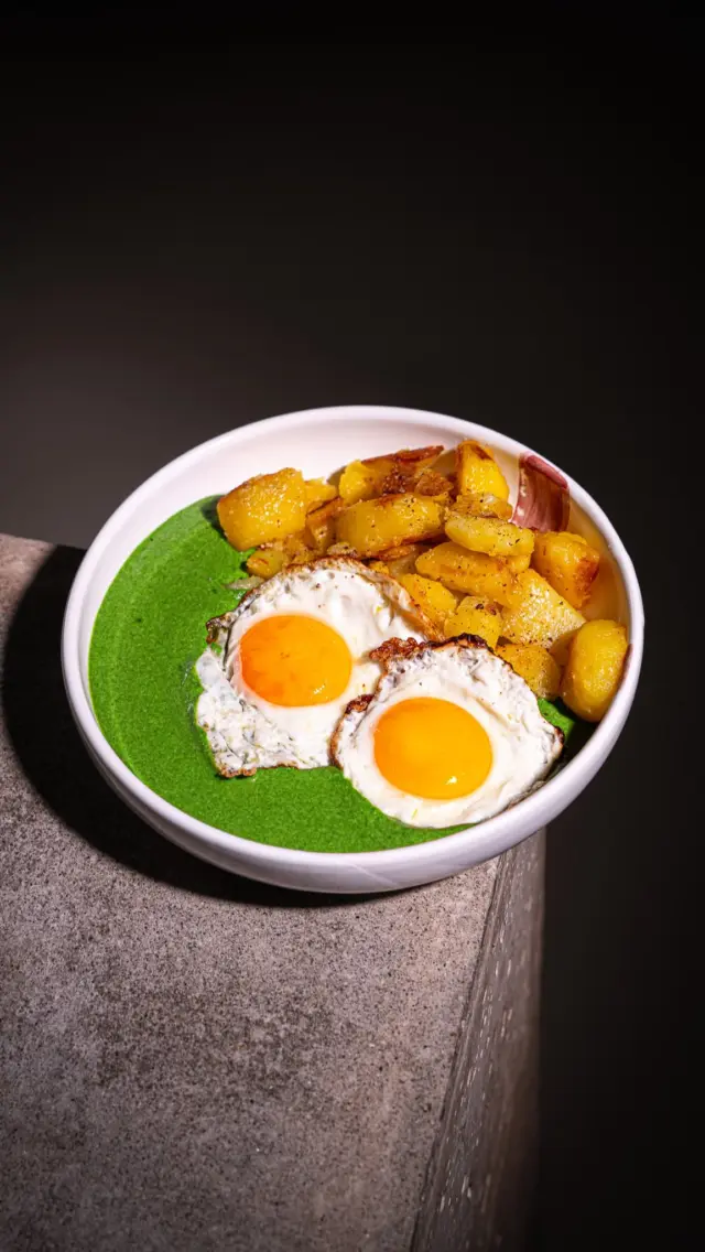 💚 CREMESPINAT mit g‘röste Erdäpfel & Spiegelei 🍳 
Keine Ahnung warum… aber dieses Gericht gibt’s definitiv viel zu selten! 🥲 Kann mir das jemand erklären?! 🫶

Werbung/Ad

#motioncooking #cremespinat #gründonnerstag #amainfo #amagütesiegel
