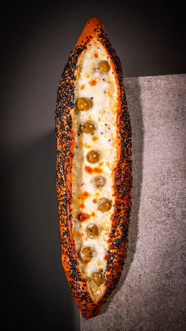 Türkische PIDE mit doppelt KÄSE & ARTISCHOCKEN 🫔🧀
Kennt jeder oder?! 🥰

#motioncooking #pide #turkishcuisine